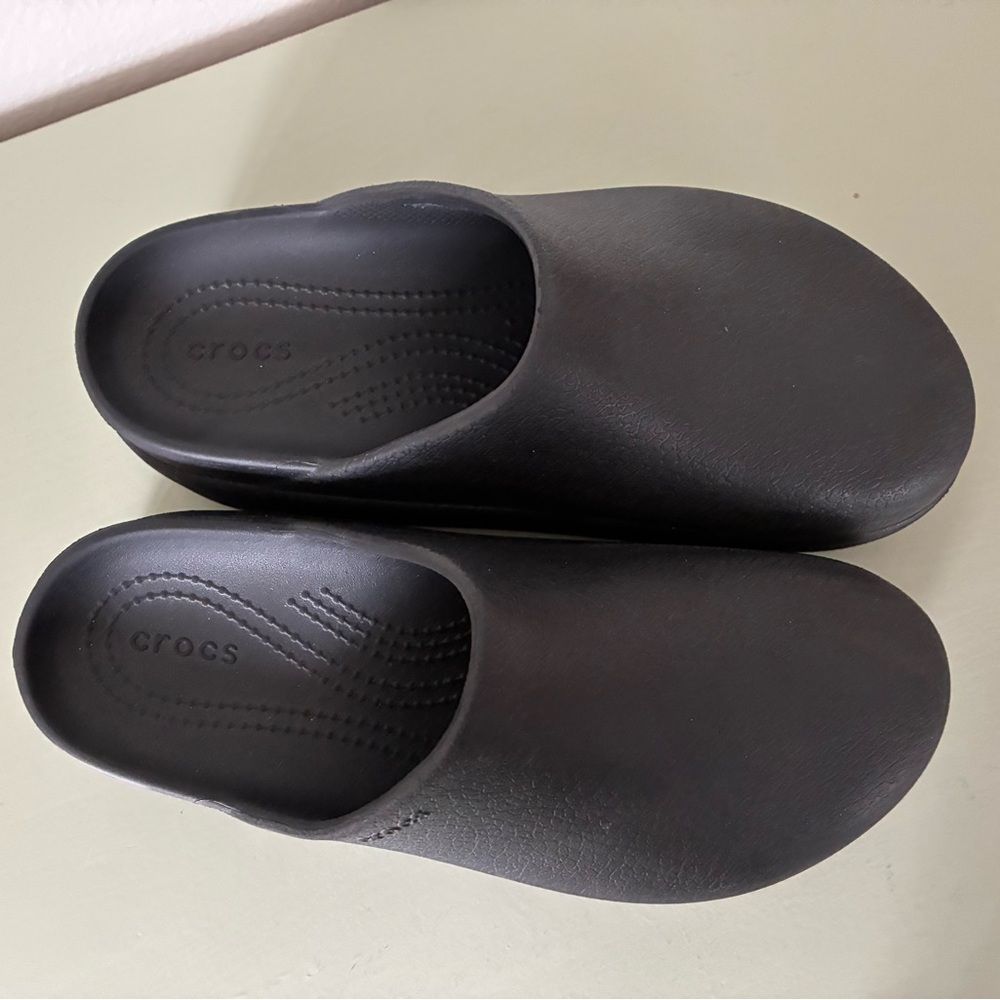 CROCS Black Platform Clog Mule - Picture 2 of 5